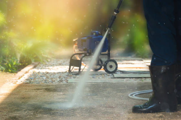 Best Animal Enclosure Cleaning  in Manasota Key, FL